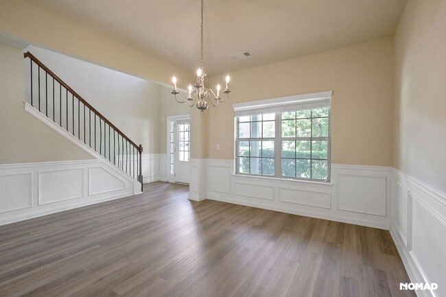 Building Photo - 813 Golden Isles Dr