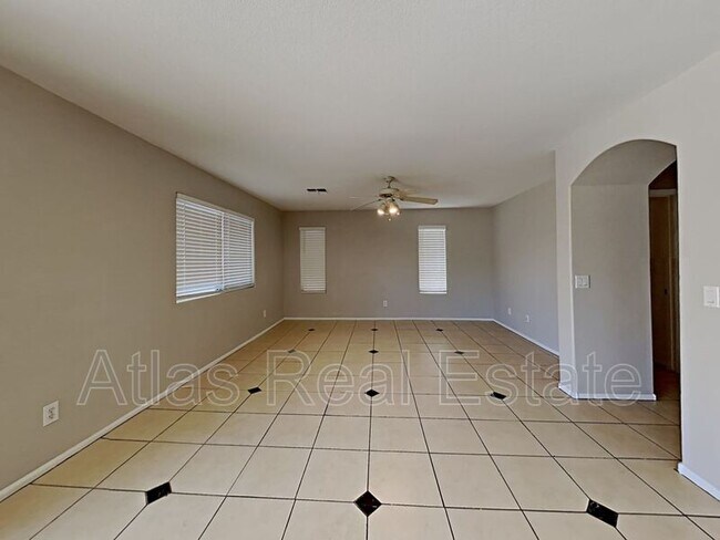 Building Photo - 4813 W Fawn Dr