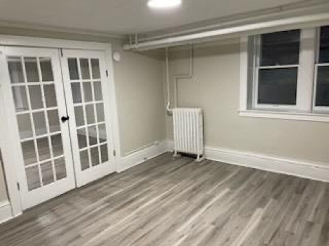 Primary Photo - 1201 N Underhill St