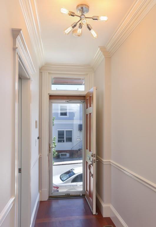 Foto del edificio - 464 E 6th St