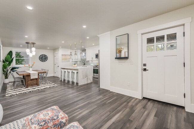 Luxury Spaces - Midtown Apartments - Sacramento Ca Apartmentscom