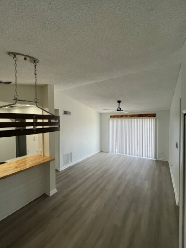 Building Photo - 5225 Via Hacienda Cir