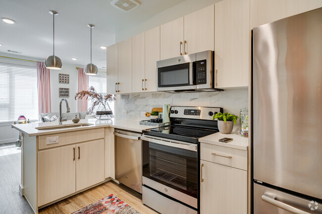 1BR, 1BA - 739SF - Coop at Summer Street