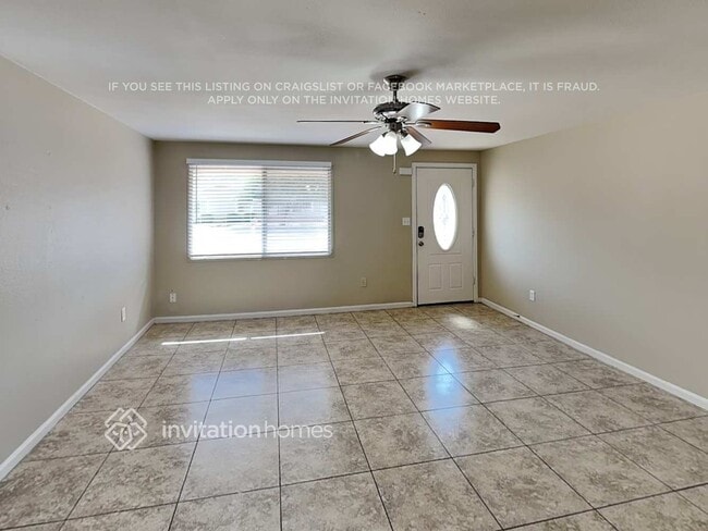 Building Photo - 1536 W Andorra Dr