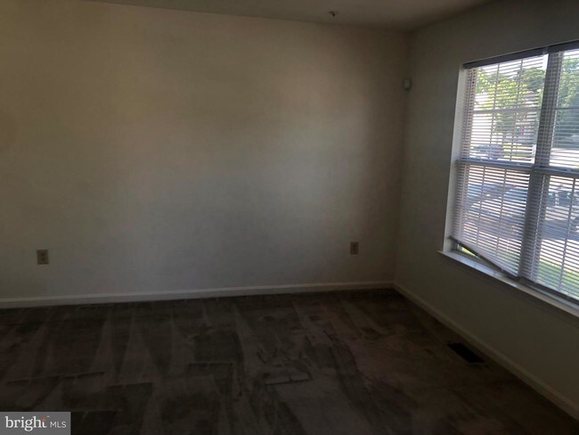 Building Photo - 2720 Sweetwater Ct