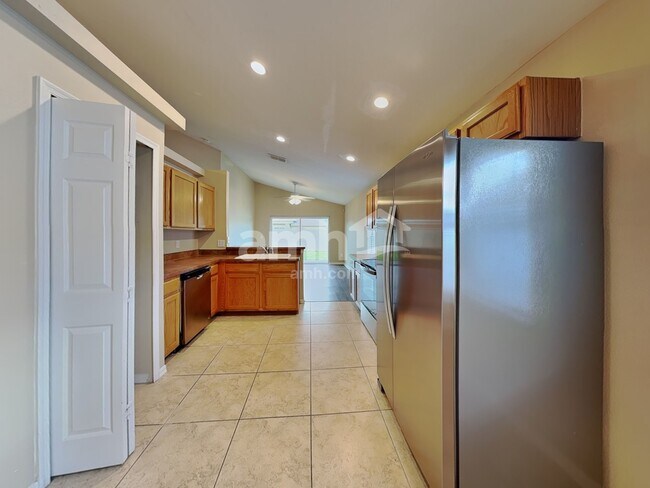 Foto del edificio - 10942 Brown Trout Cir
