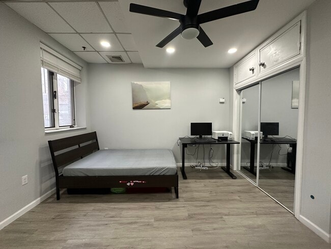 Foto del edificio - 75 Liberty Ave