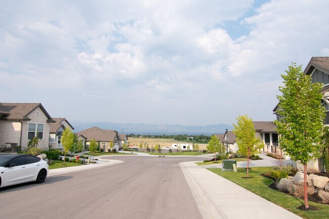 Foto del edificio - Gorgeous 2-Story Home In a Gated Community!
