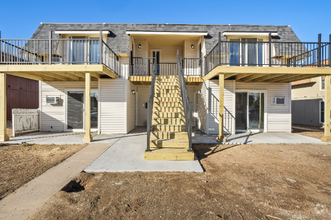 Building Photo - 2406 Pattison Ave