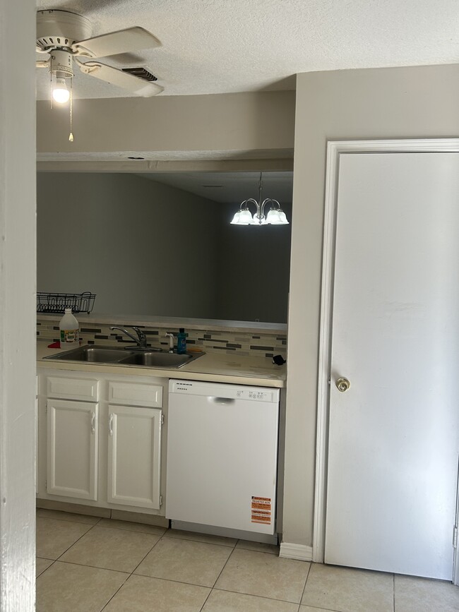 Building Photo - 5813 Liska Dr