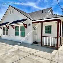 Building Photo - 1469 5th St