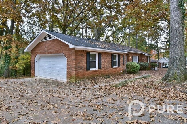 Building Photo - 128 Valcour Rd