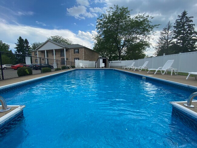 Foto del edificio - 700 Northwood Ct