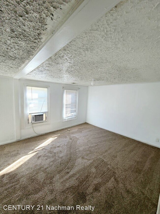 Building Photo - 4 br, 2 bath House - 1113 31st Street