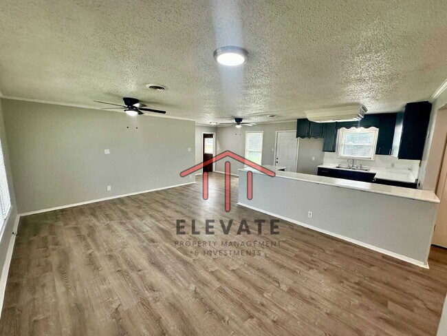 Foto del edificio - 4114 Rufe Snow Dr
