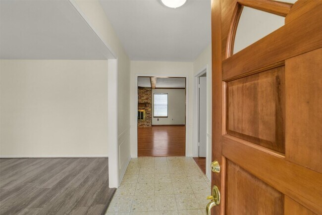 Building Photo - 7818 Kleingreen Ln