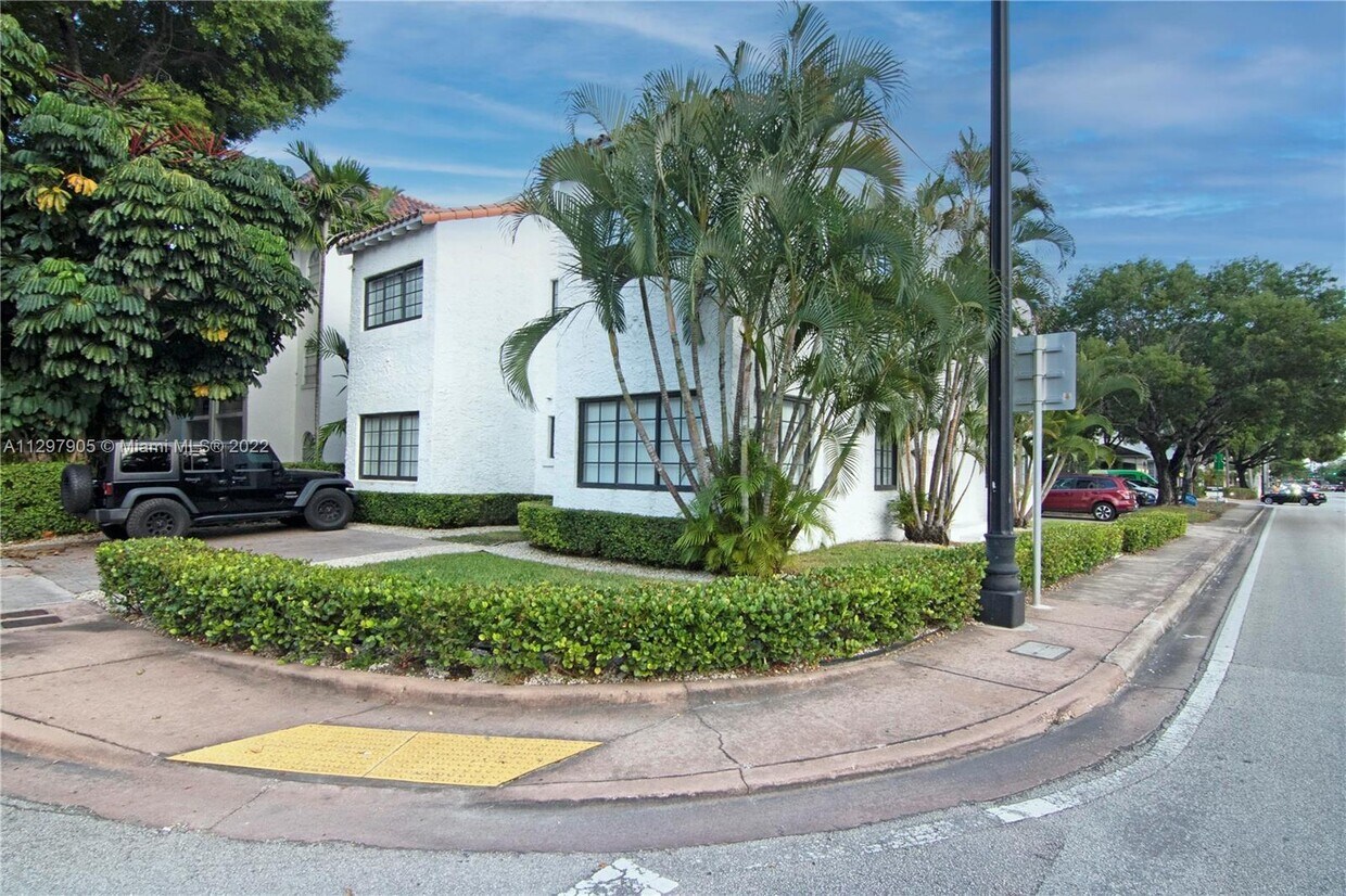 1901 S Le Jeune Rd Unit 3, Coral Gables, FL 33134 Condo for Rent in
