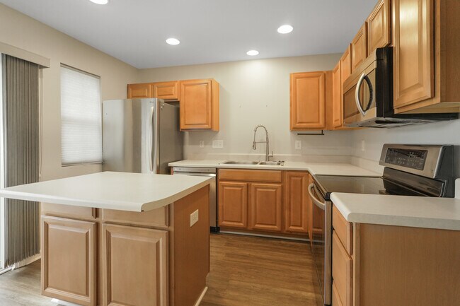 Foto del edificio - 1759 Hidden Creek Dr