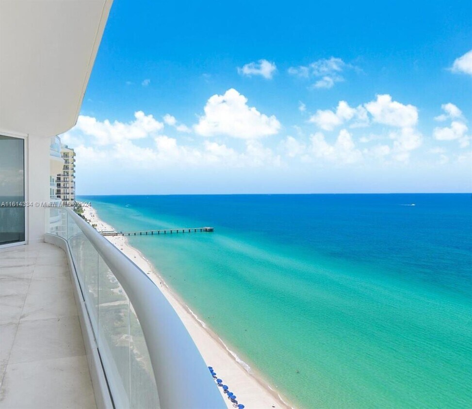 Primary Photo - 16051 Collins Ave