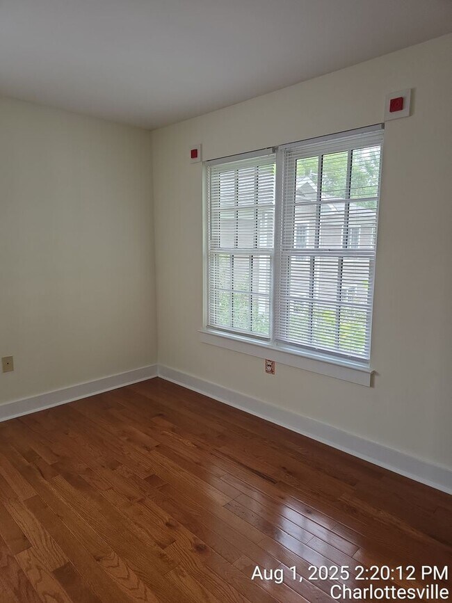 Foto del edificio - 419 17th St NW