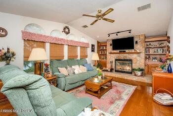 Foto del edificio - 4159 Hidden Lakes Dr