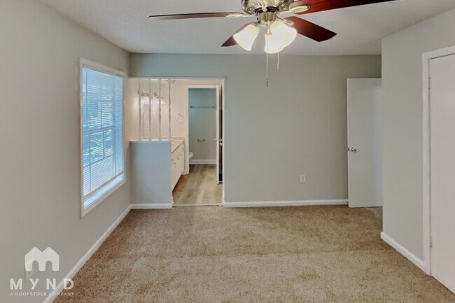 Foto del edificio - 2569 Richwood St