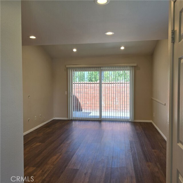 Foto del edificio - 951 Inn Keeper Ln