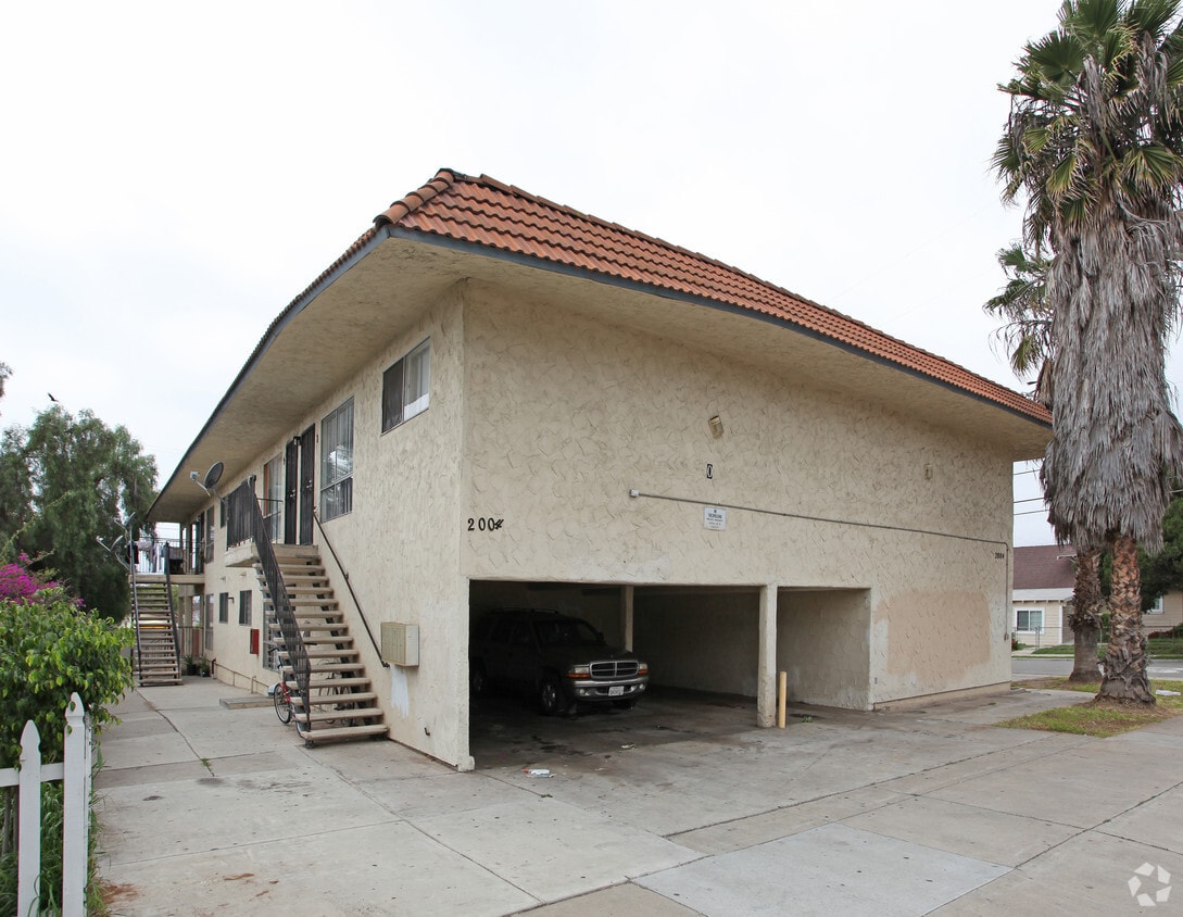 Building Photo - 2004 D Ave