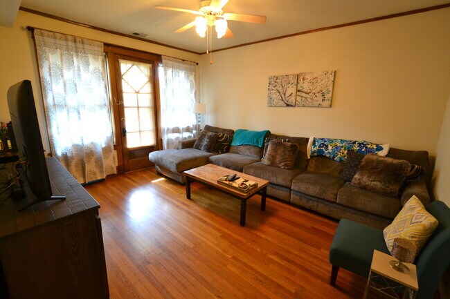 Foto del edificio - 3767 N Lakewood Ave