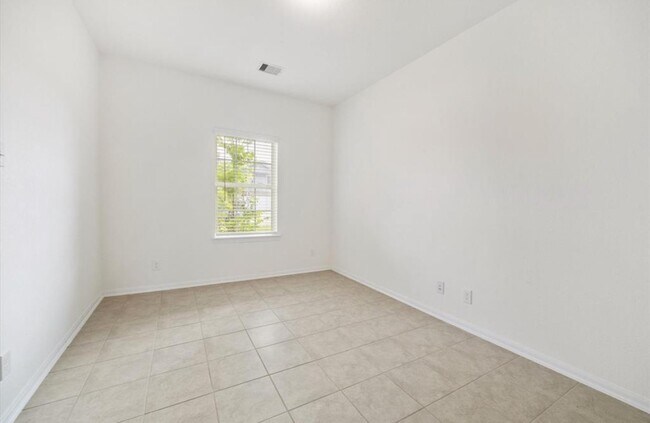 Foto del edificio - 8711 Willet St