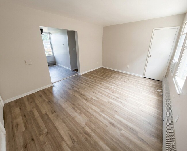 Building Photo - 3547 Harvey Ave