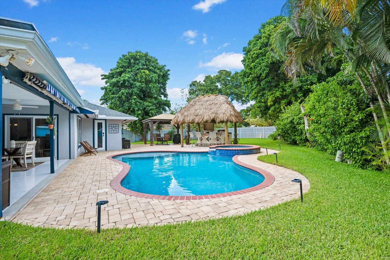 Foto principal - 12139 Big Cone Ct