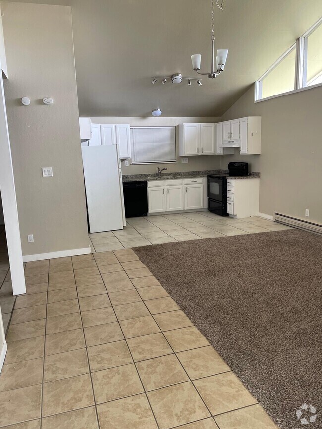 Apartments For Rent in Pueblo West CO with Hardwood Floors 9 Rentals