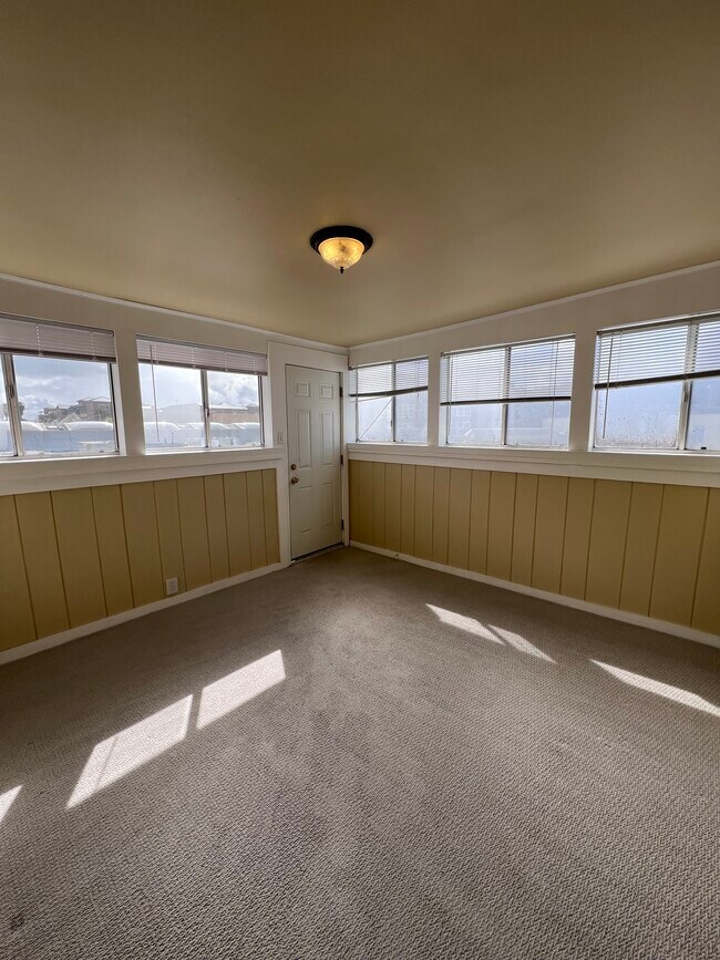 Foto del edificio - 808 A St