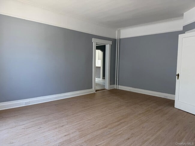 Building Photo - 24 Doxsey Pl