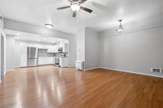 Building Photo - 2 bedroom in Enumclaw WA 98022