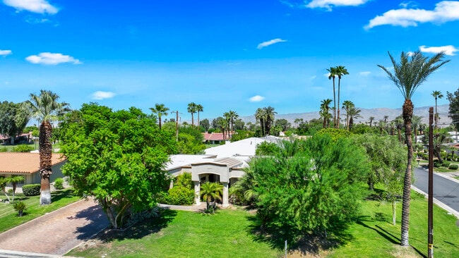 Foto del edificio - 78950 Starlight Ln