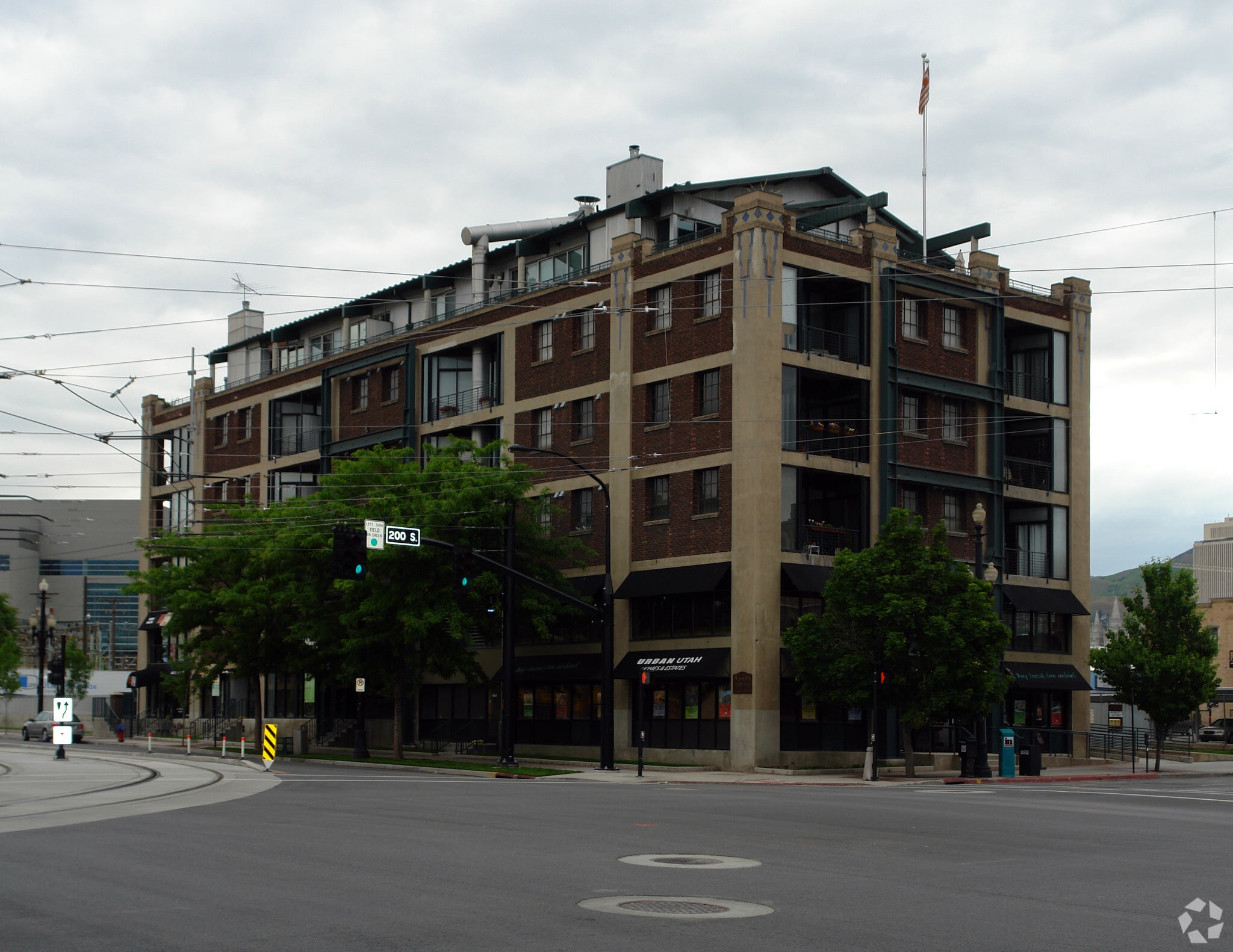 Dakota Lofts