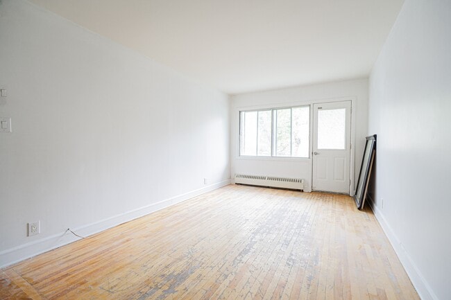 Photo du bâtiment - 6880-625e 25e Ave