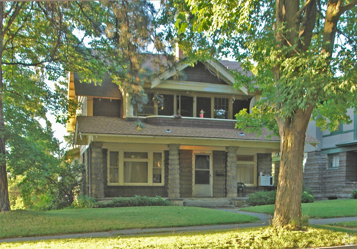 Primary Photo - 1432 W 7th Ave