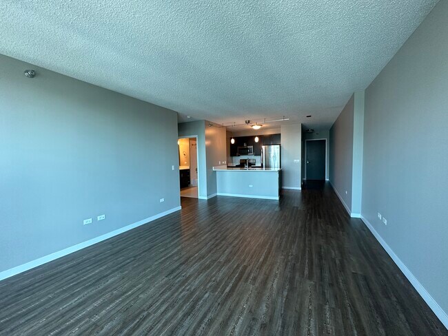 Building Photo - 330 E Ohio St