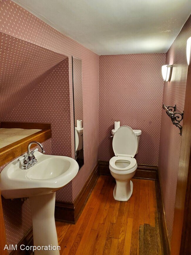 Foto del edificio - 4 br, 1.5 bath House - 928 W Lovell Street