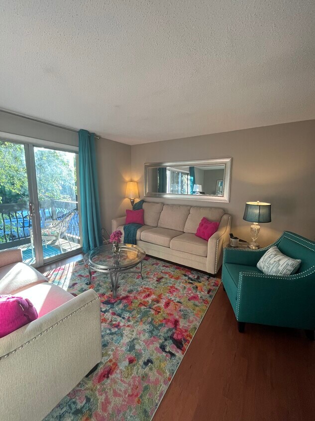 Foto principal - 4153 Roanoke Rd