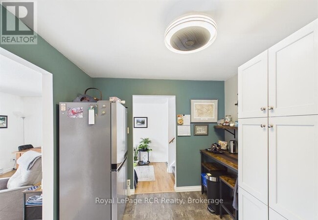 Building Photo - 638 Hunter St