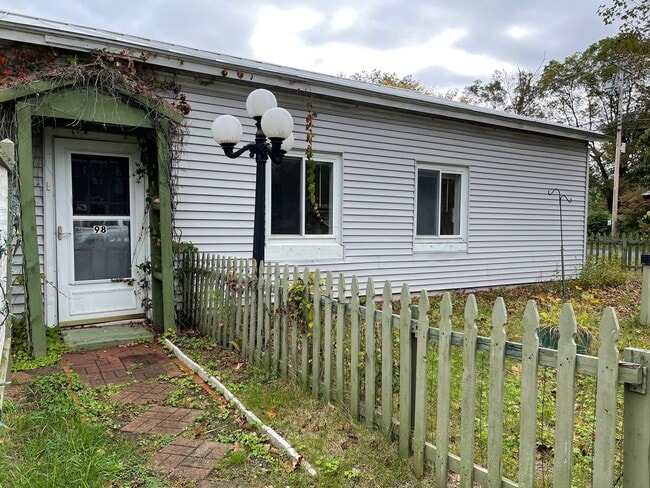 Photo - 98 Greensboro Rd Apartment