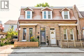 Building Photo - 108 Shaw St