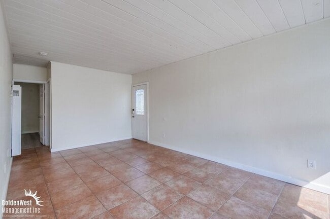 Building Photo - Newly Updated 2Bdm 1Ba Home in San Diego!