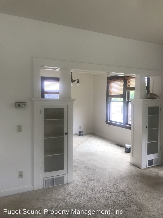 Building Photo - 3 br, 2 bath House - 19047 4th Avenue NE