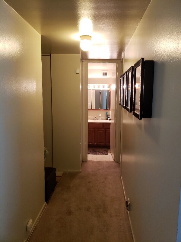 Foto del edificio - 2605 S Indiana Ave