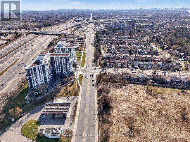 Building Photo - 7437 Kingston Rd